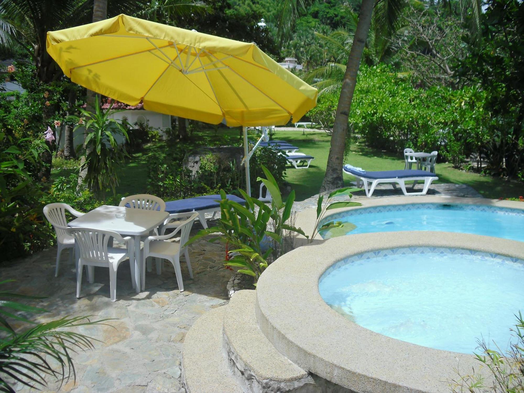 Blue Crystal Beach Resort Puerto Galera Ngoại thất bức ảnh