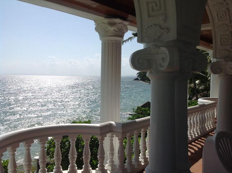 Blue Crystal Beach Resort Puerto Galera Ngoại thất bức ảnh